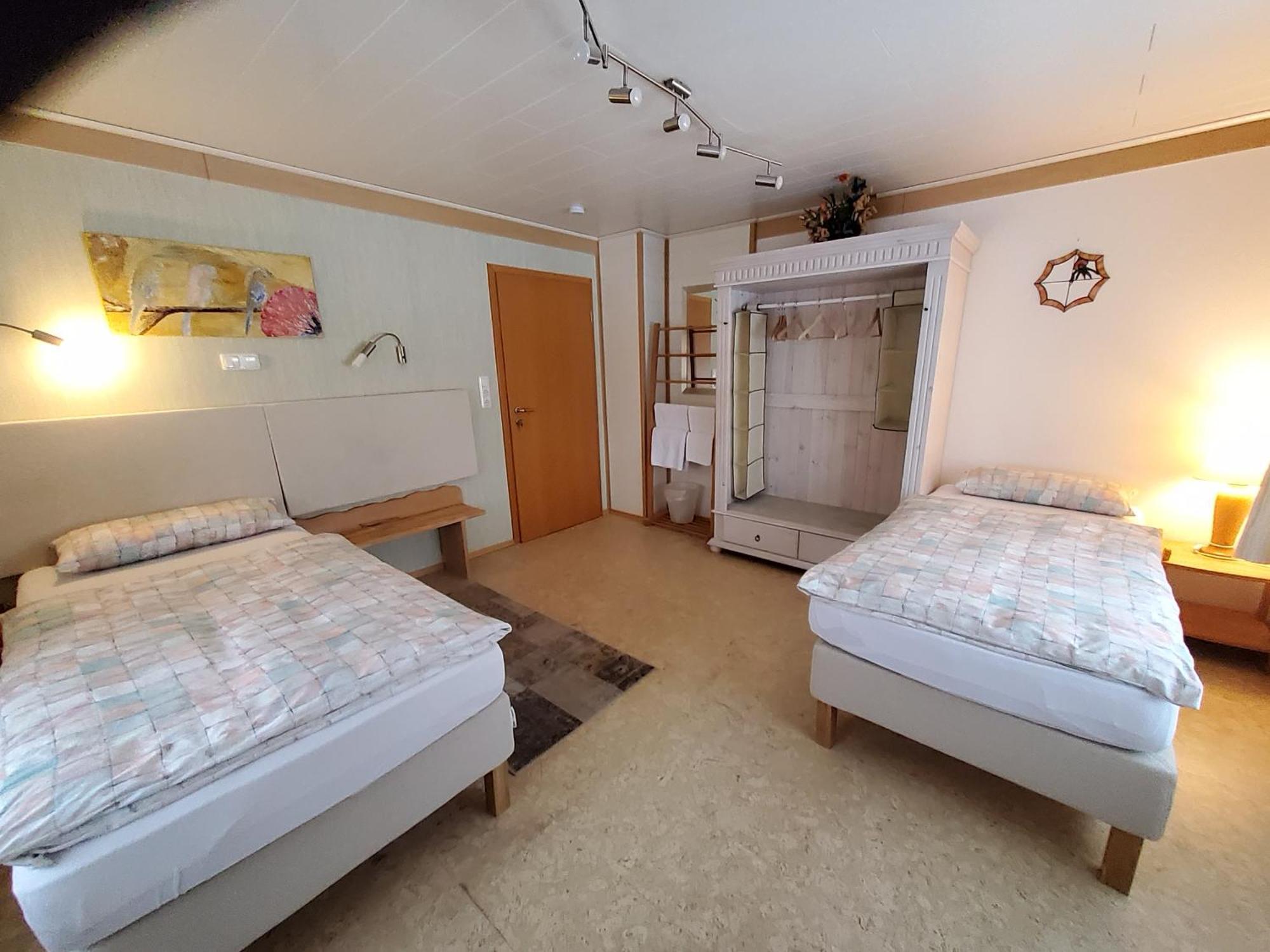 B & B Gaestehaus Schmidt Lichtenberg  Extérieur photo